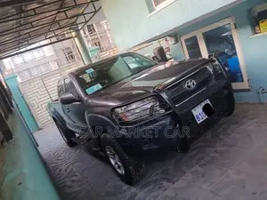 Toyota Tacoma 4dr Access Cab 6.1 ft. SB (2.7L 4cyl 4A) 2015 Black