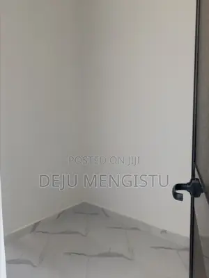 Furnished 5bdrm Villa in አያት, Bole for sale