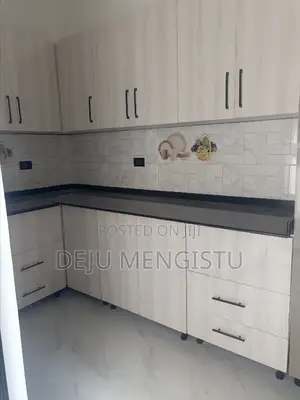 Furnished 5bdrm Villa in አያት, Bole for sale