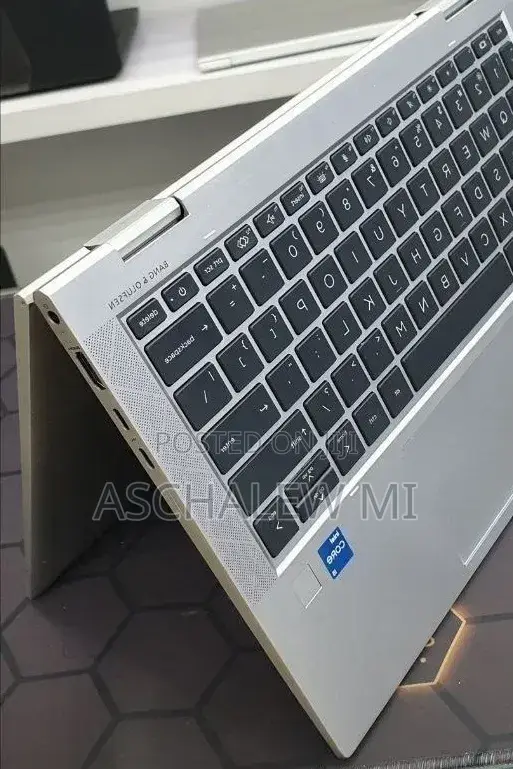 New Laptop HP EliteBook x360 1030 G8 16GB Intel Core i5 SSD 512GB