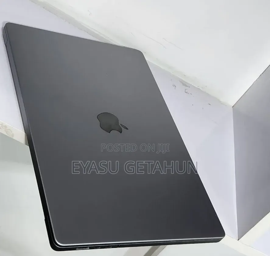 New Laptop Apple MacBook Pro M1 16GB Apple M1 Pro SSD 512GB