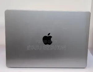 New Laptop Apple MacBook Pro M1 16GB Apple M1 Pro SSD 512GB
