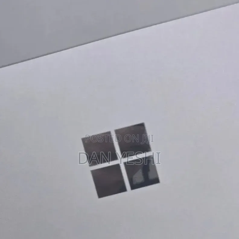 New Laptop Microsoft Surface Pro 4 8GB Intel Core i5 SSD 256GB
