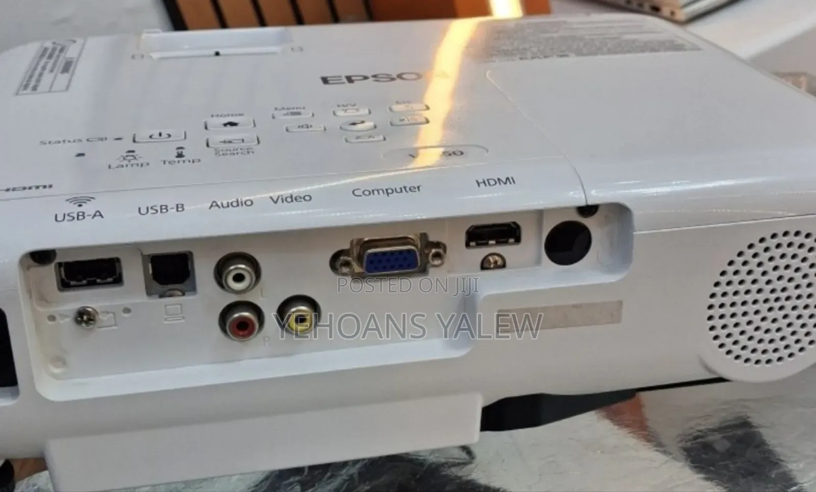 Rthe Epson Vs350 Is a Portable 3,300-Lumen Xga (1024x768) 3lcd Project