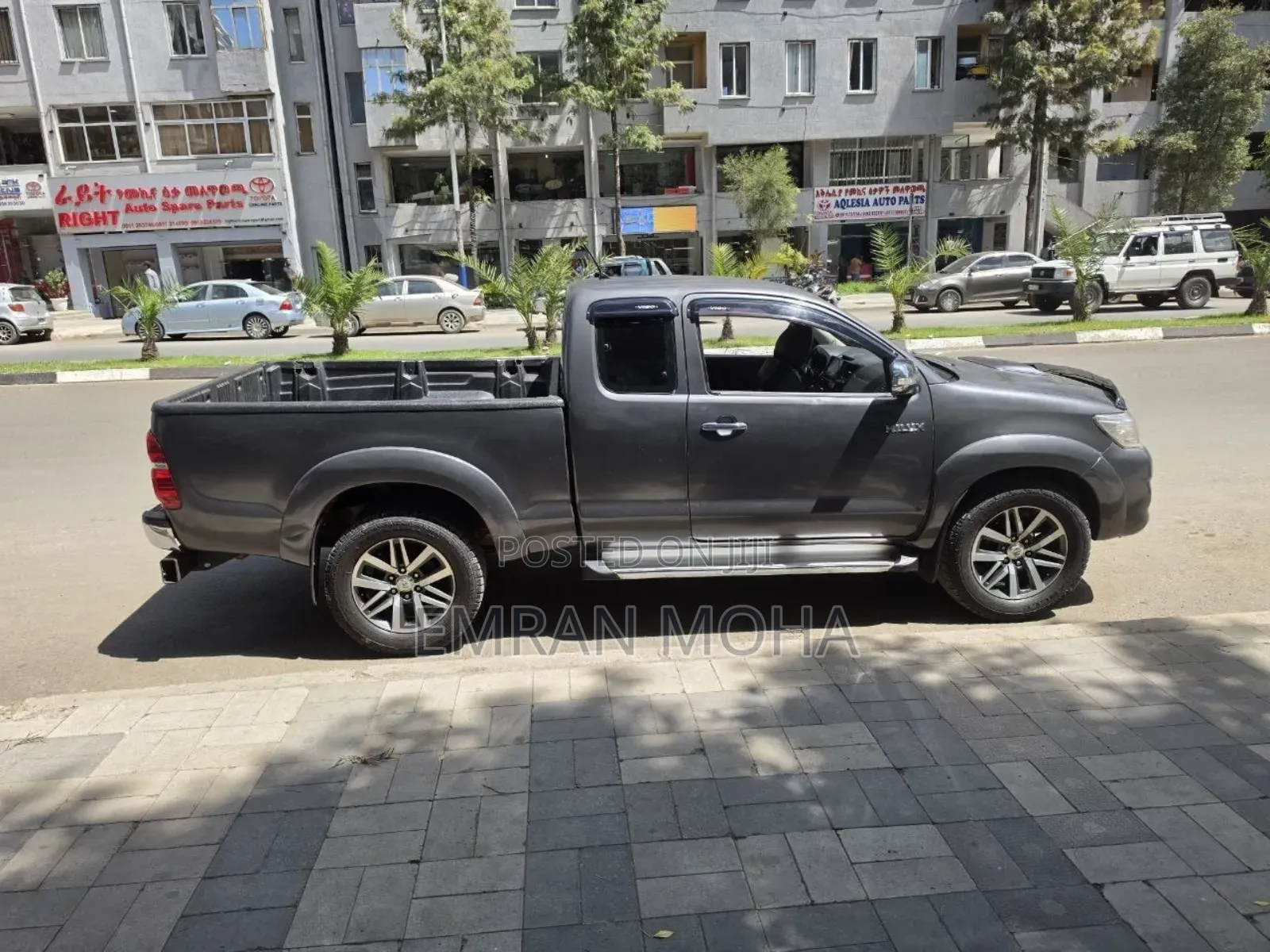 Toyota Hilux 2013 Black