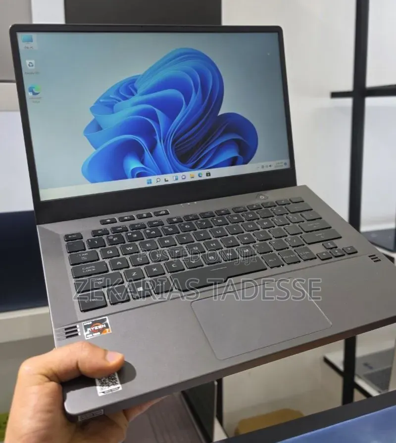 New Laptop Asus ROG Zephyrus G15 16GB AMD Ryzen 7 SSD 512GB