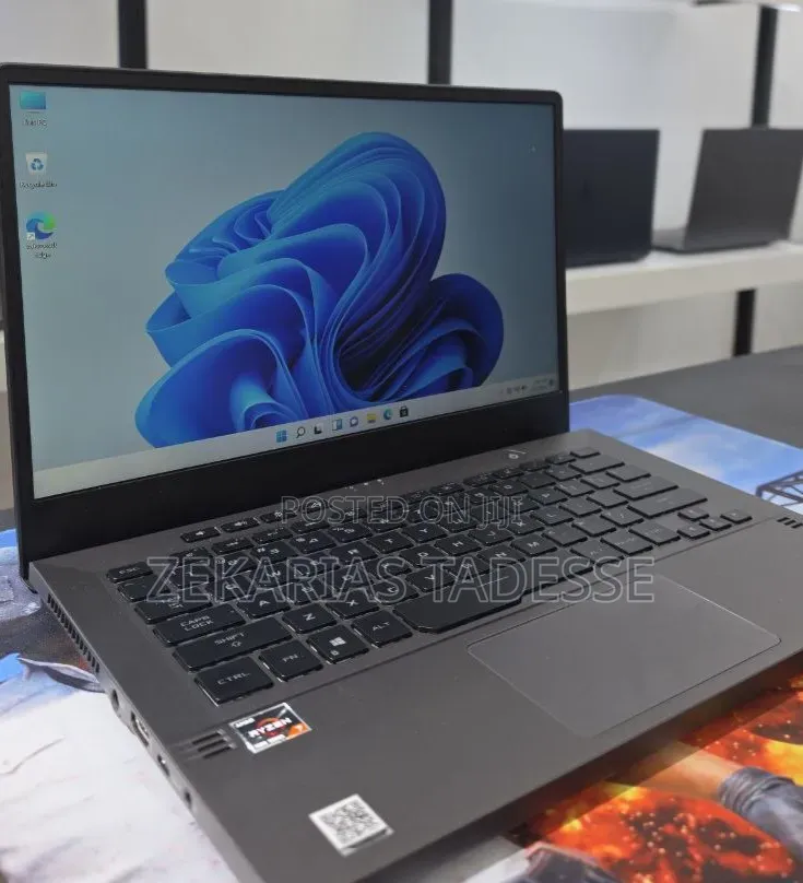 New Laptop Asus ROG Zephyrus G15 16GB AMD Ryzen 7 SSD 512GB