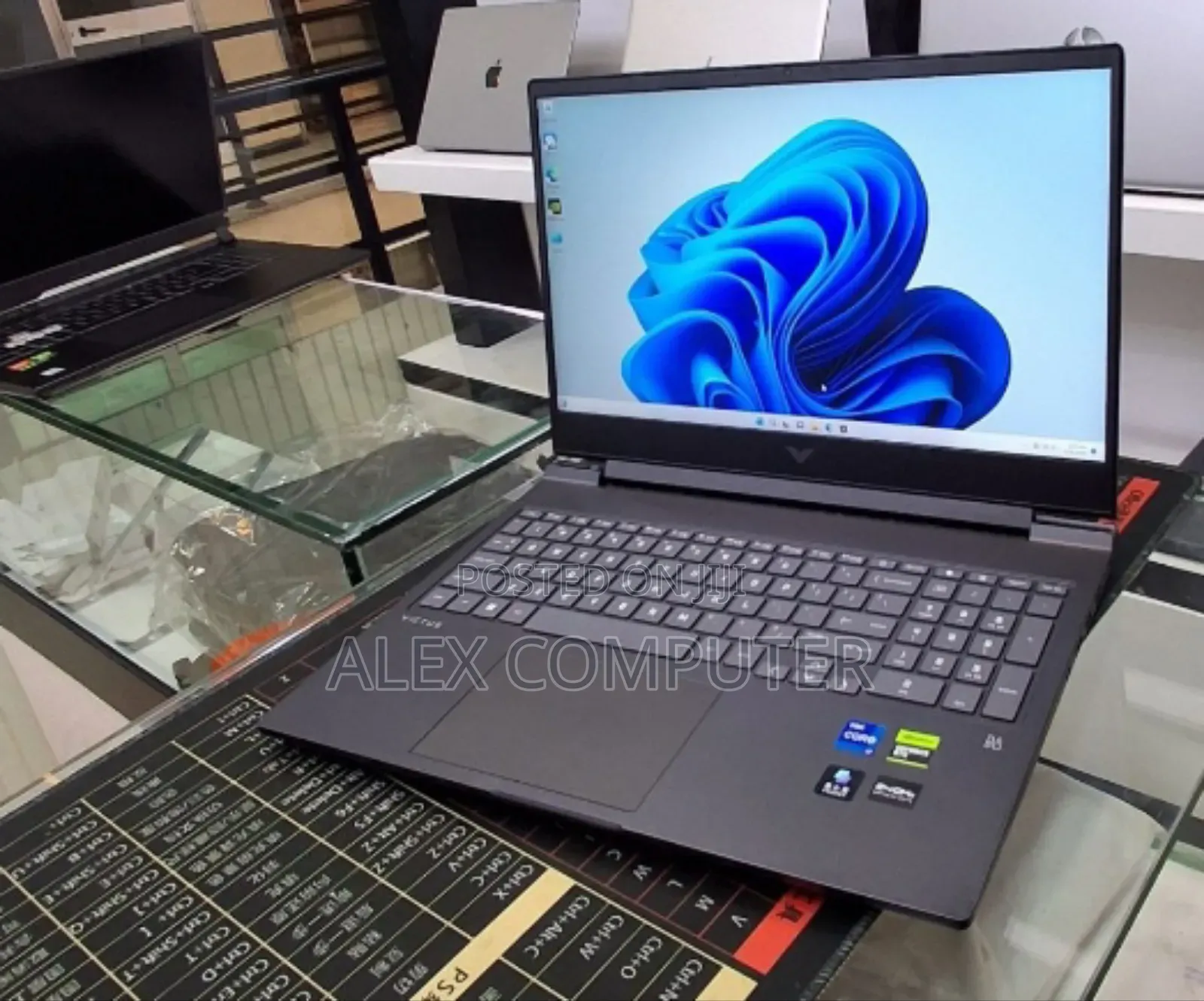 New Laptop HP Victus 16 16GB Intel Core i7 SSD 1T