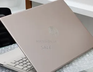 New Laptop HP Pavilion 15 8GB Intel Core i5 SSD 512GB