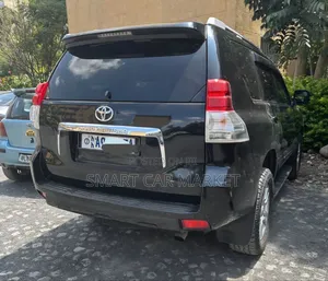 Toyota Land Cruiser Prado 2013 Black