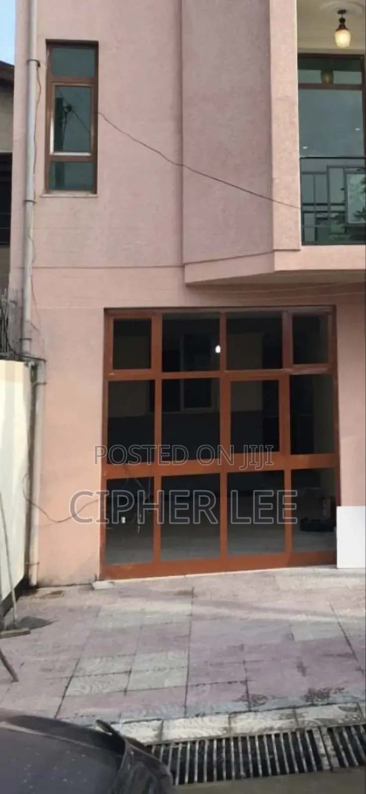 5bdrm House in Nifas Silk-Lafto for sale