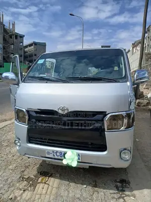 Toyota HiAce 2007 Silver