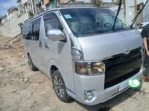 Toyota HiAce 2007 Silver
