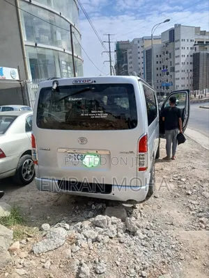 Toyota HiAce 2007 Silver