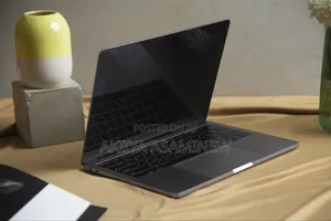 New Laptop Asus ROG Strix G15 16GB Nvidia SSD 1T