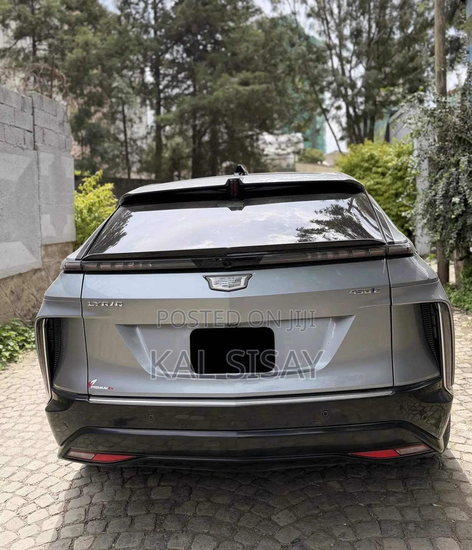 Cadillac Lyriq 2023 Silver