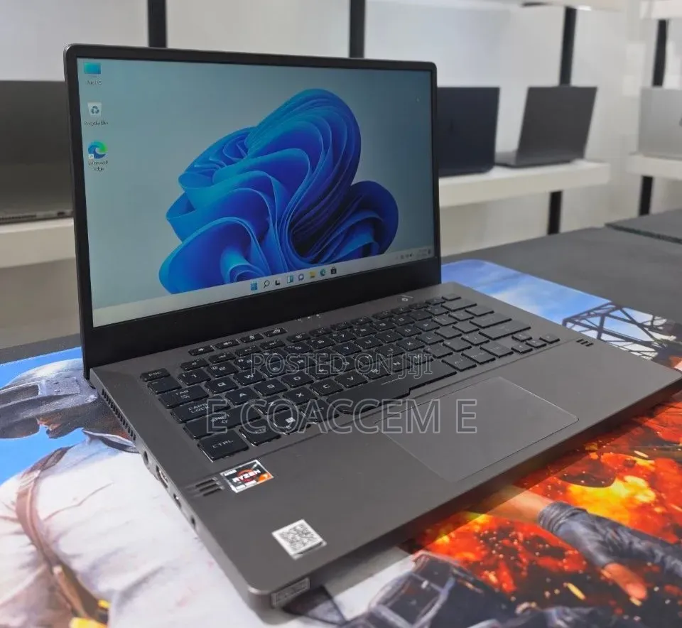 New Laptop Asus 16GB AMD Ryzen 7 SSD 512GB