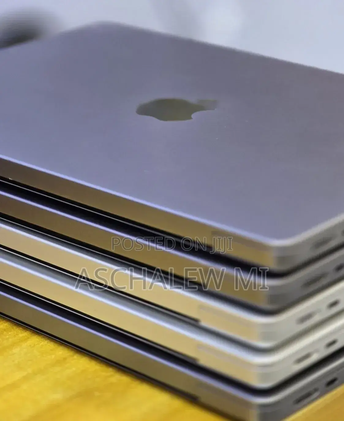 New Laptop Apple MacBook Pro M1 16GB Apple M1 Pro SSD 512GB