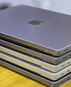 New Laptop Apple MacBook Pro M1 16GB Apple M1 Pro SSD 512GB