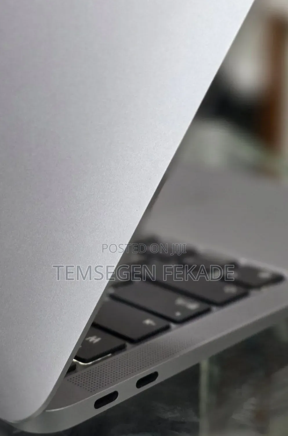 New Laptop Apple MacBook Air 2020 M1 8GB Apple M1 SSD 256GB