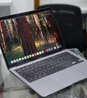 New Laptop Apple MacBook Air 2020 M1 8GB Apple M1 SSD 256GB