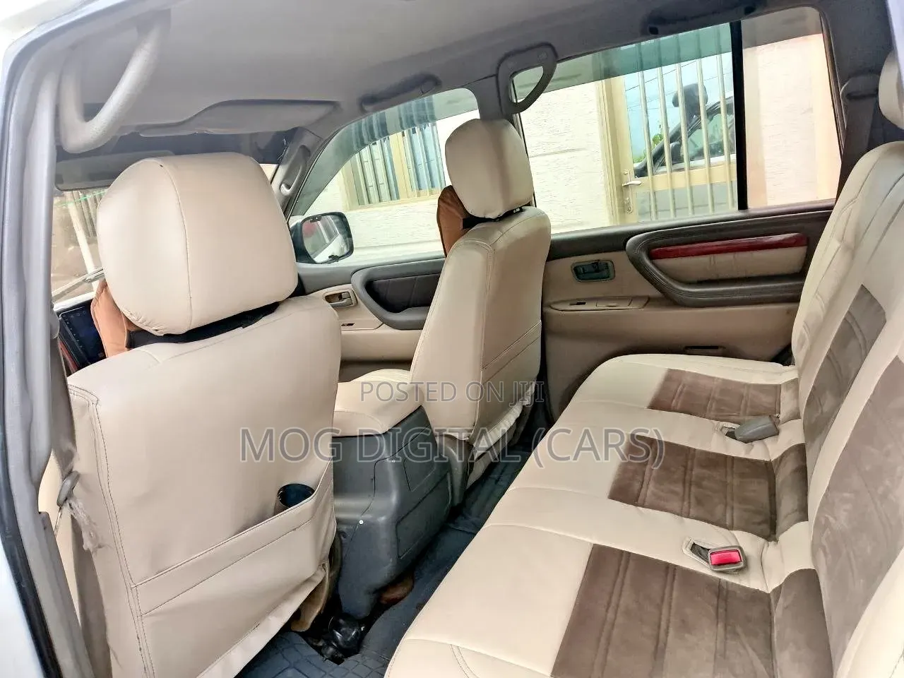 Toyota Land Cruiser 2003 White