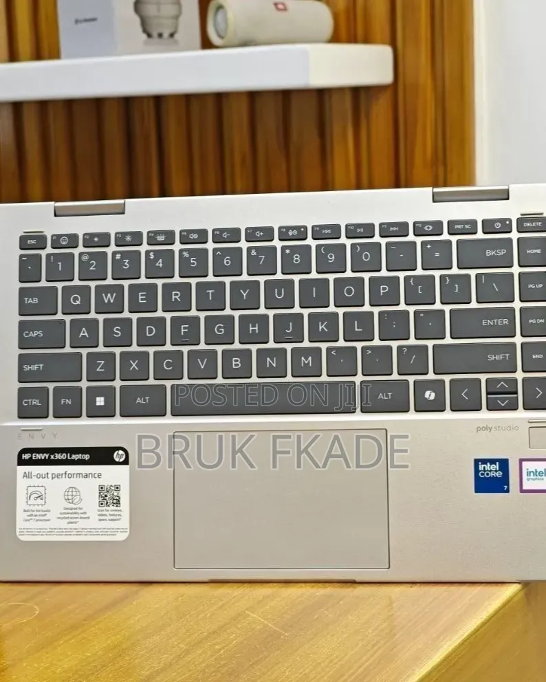 New Laptop HP Envy X360 16GB Intel Core i7 SSD 1T