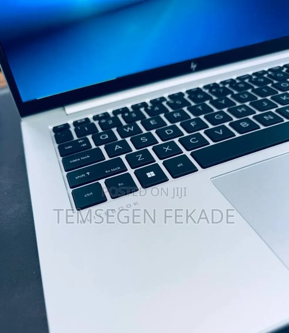 New Laptop HP EliteBook 840 G10 16GB Intel Core i7 SSD 512GB
