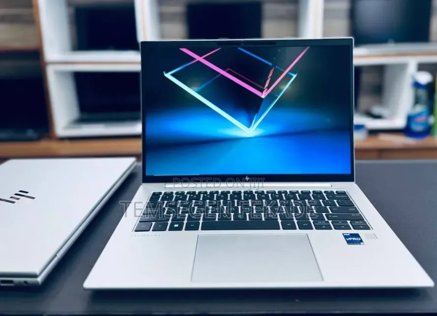 New Laptop HP EliteBook 840 G10 16GB Intel Core i7 SSD 512GB