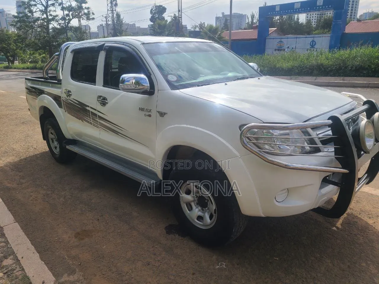 Toyota Hilux 2007 White