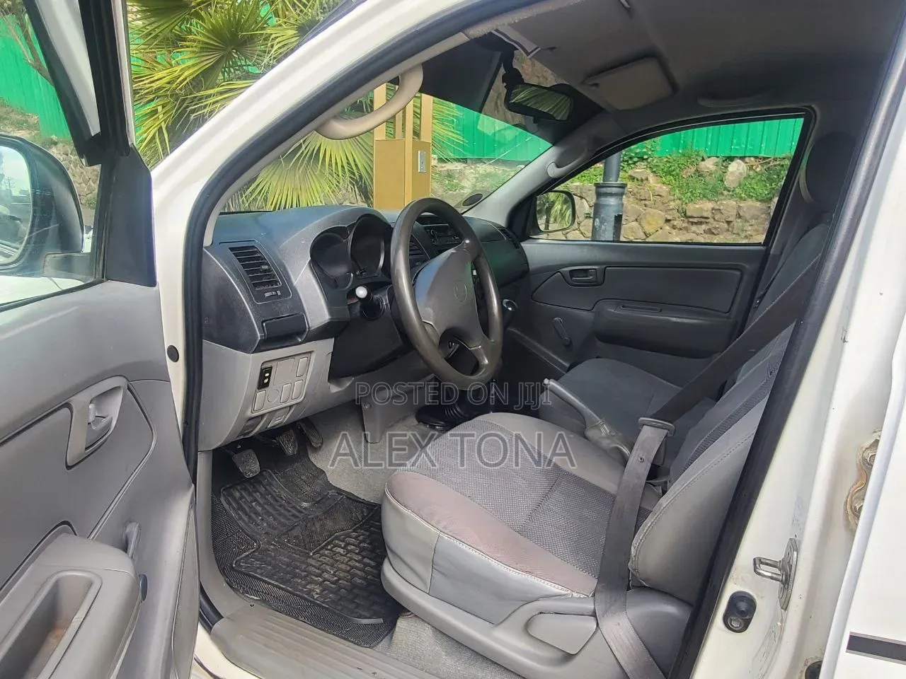 Toyota Hilux 2007 White