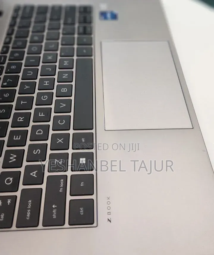 New Laptop HP ZBook Studio 16GB Intel Core i7 SSD 512GB