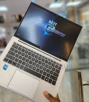 New Laptop HP ZBook Studio 16GB Intel Core i7 SSD 512GB