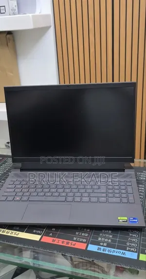 New Laptop Dell G15 5511 16GB Intel Core i7 SSD 1T