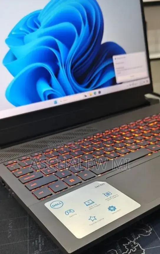 New Laptop Dell G15 5511 16GB Intel Core i7 SSD 512GB