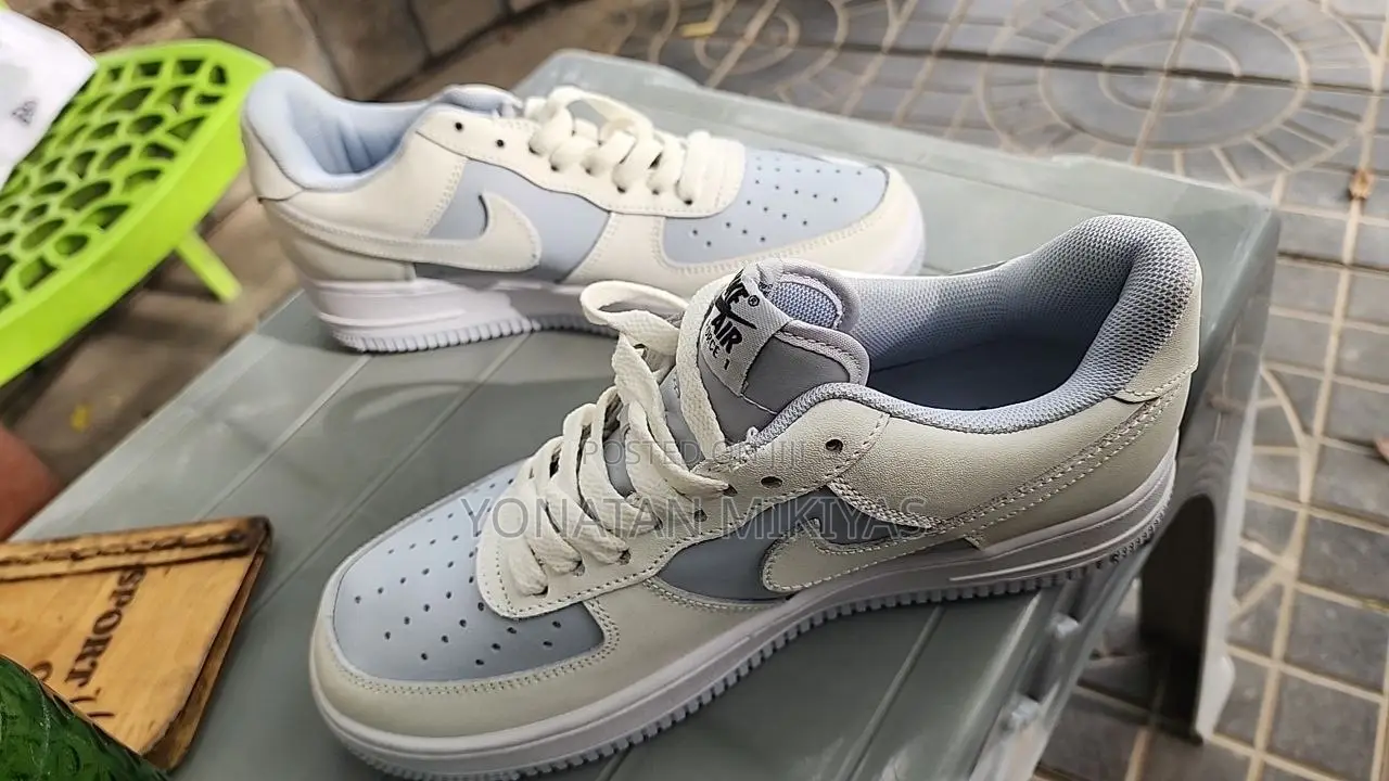Nike Air Force 1