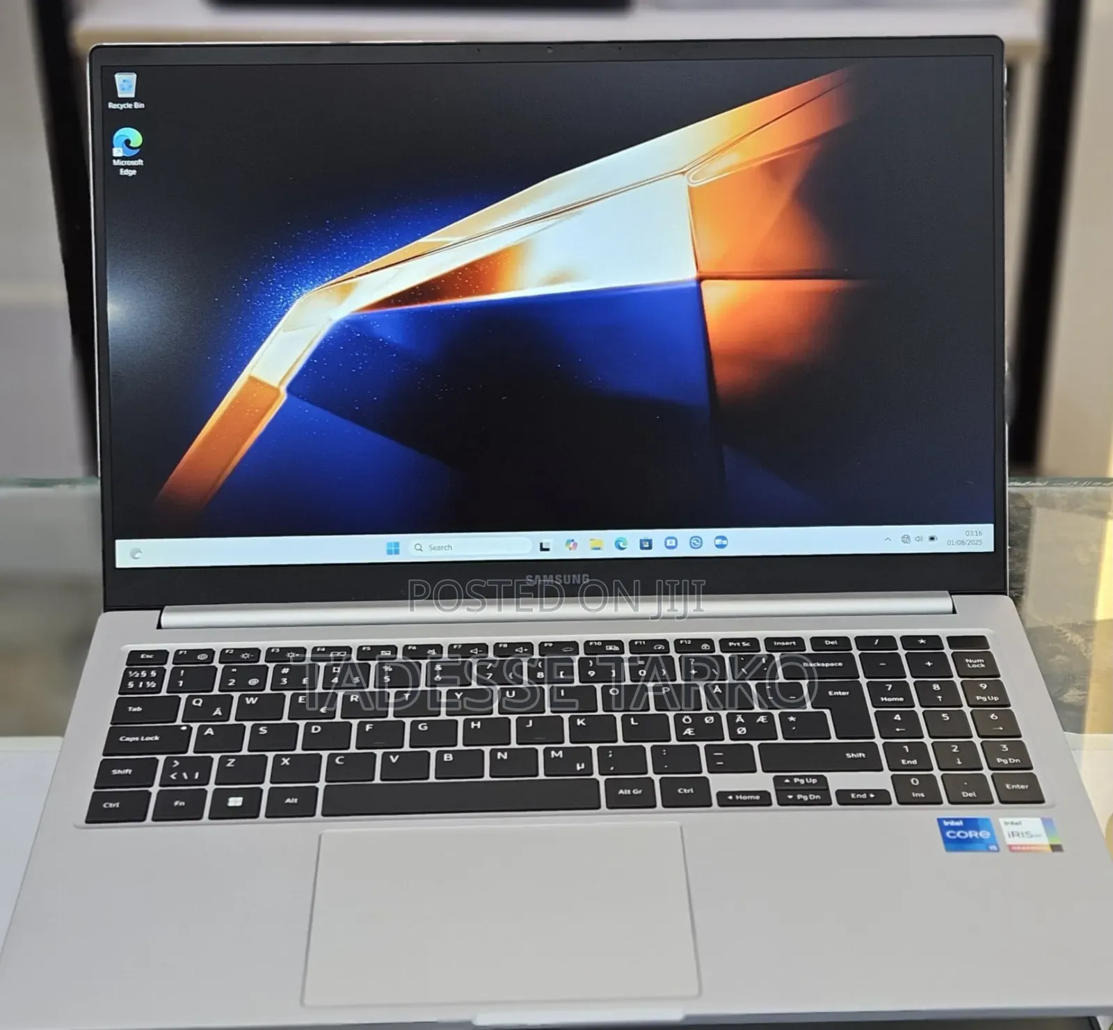 New Samsung Galaxy Book3 360 15 NP750QFG 8GB Intel Core i5 SSD 512GB