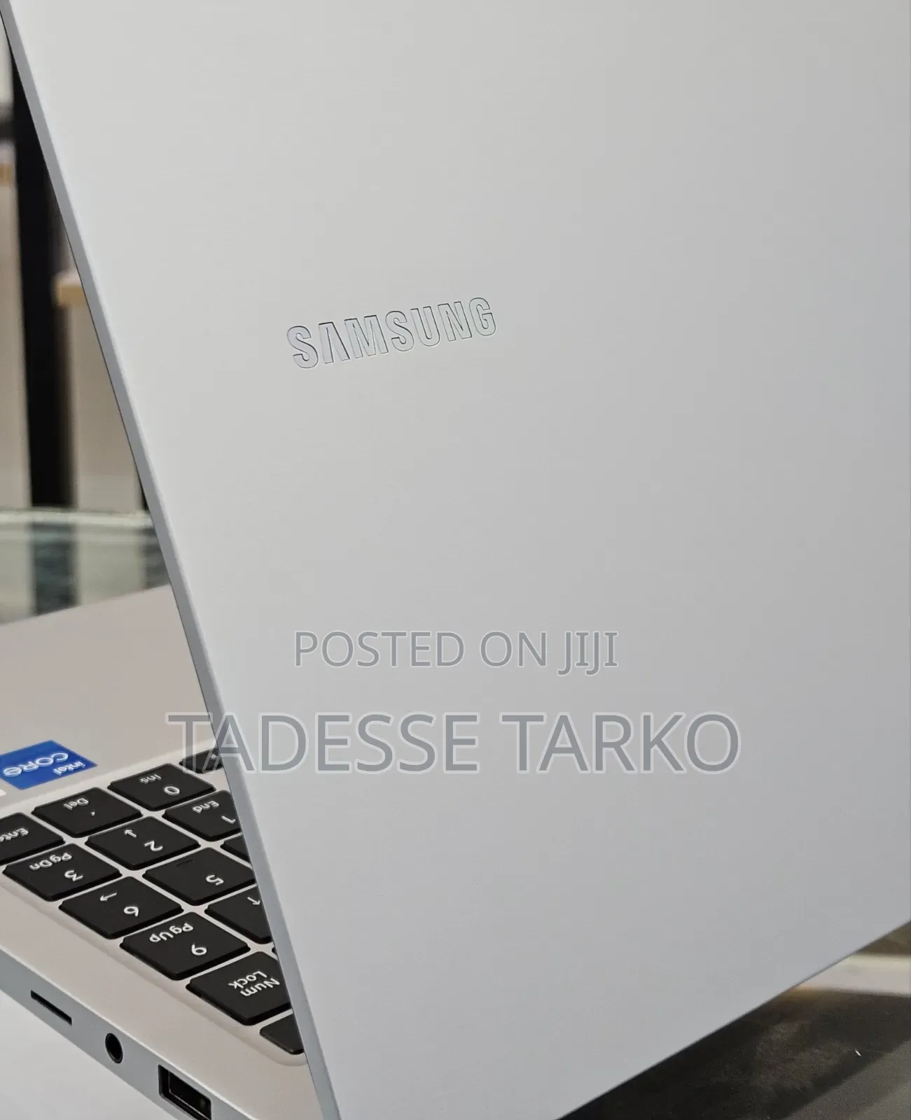 New Samsung Galaxy Book3 360 15 NP750QFG 8GB Intel Core i5 SSD 512GB