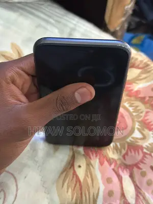 Apple iPhone 11 64 GB Black