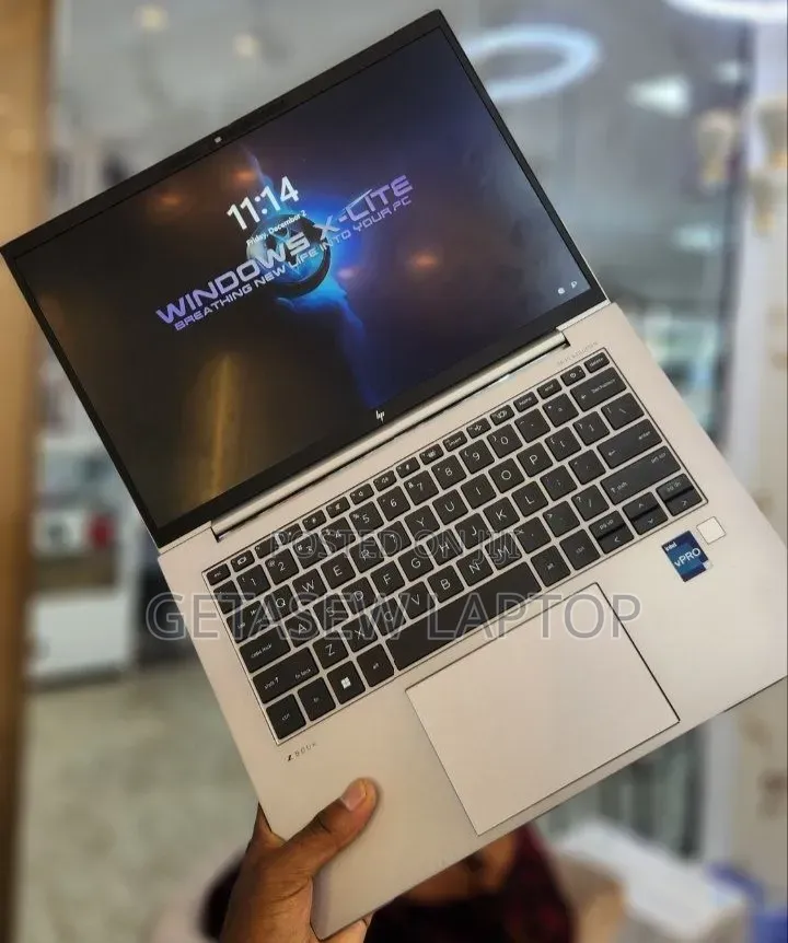 New Laptop HP ZBook 14 16GB Intel Core i7 SSD 512GB