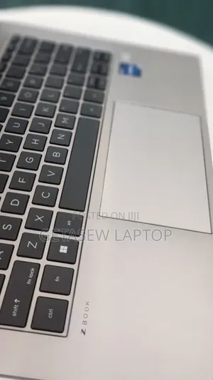 New Laptop HP ZBook 14 16GB Intel Core i7 SSD 512GB