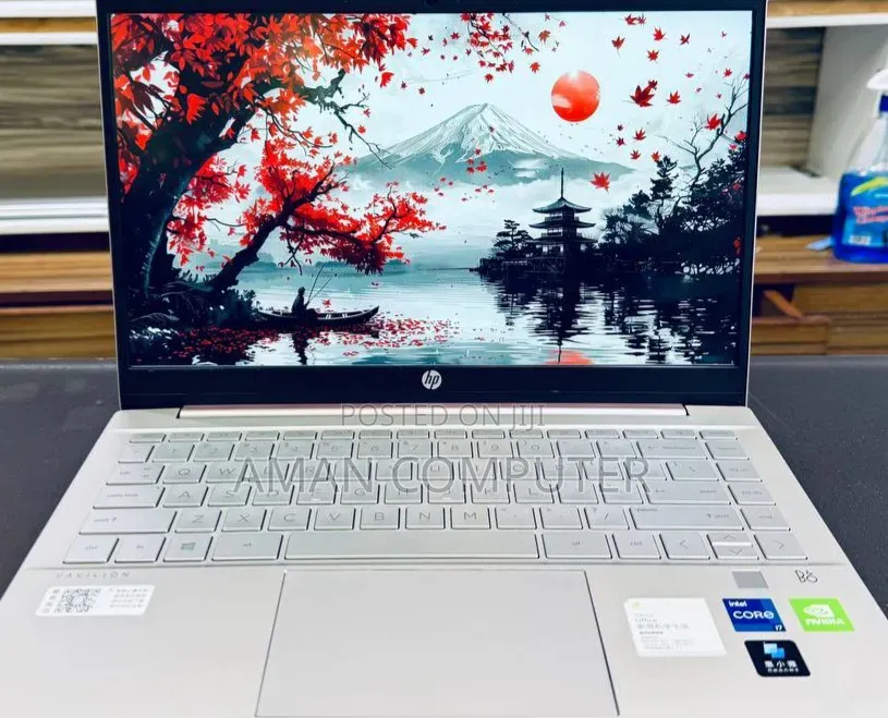 New Laptop HP Pavilion 14 16GB Intel Core i7 SSD 512GB