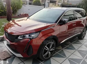 Peugeot 5008 2022 Burgundy