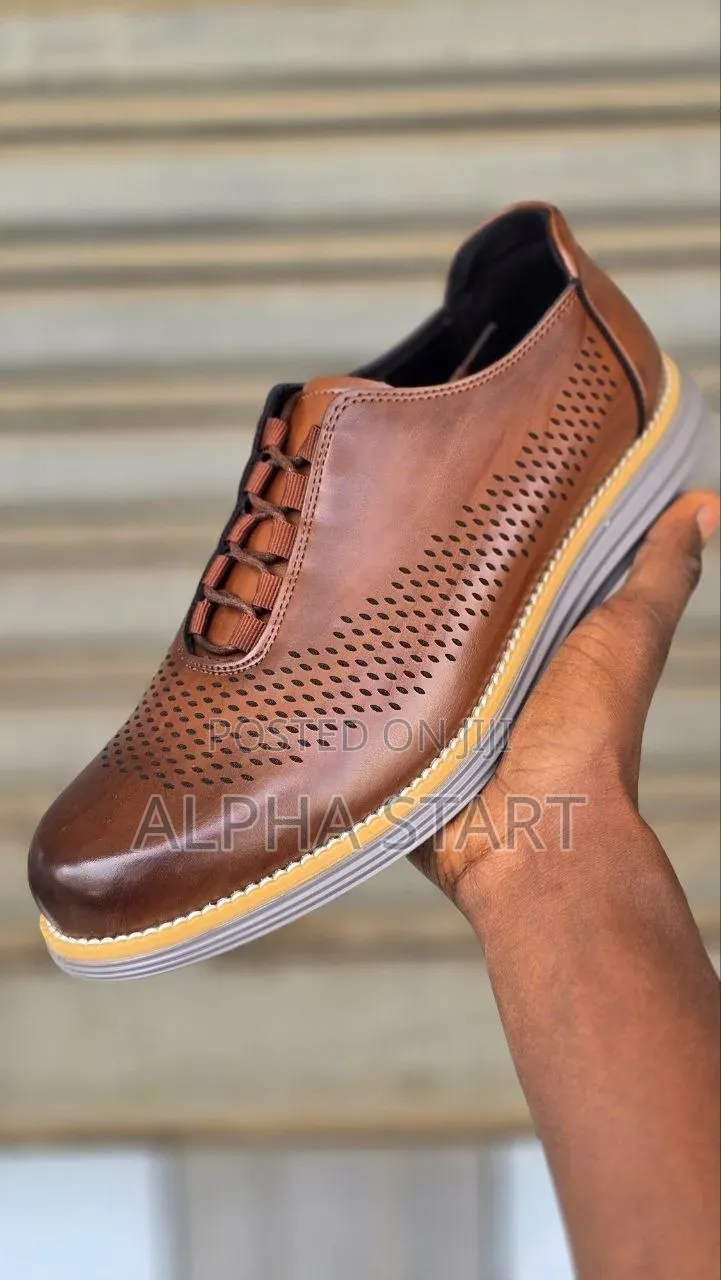 Chelise Uolg High Master Quality Flat Lather Shoes for Man's