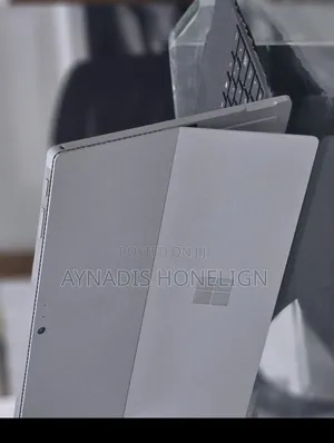 New Laptop Microsoft Surface Pro 4 8GB Intel Core i5 SSD 256GB