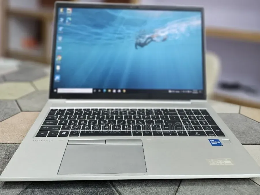 New Laptop HP 250 G7 16GB Intel Core i5 SSD 512GB