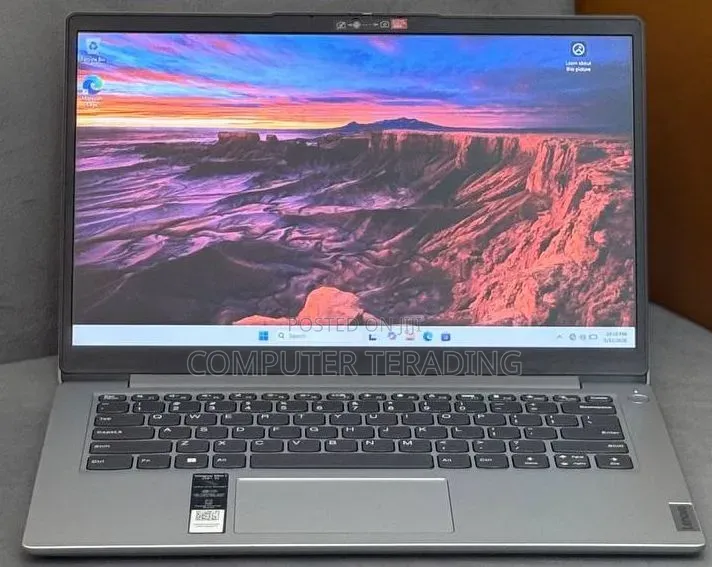 New Laptop Lenovo Ideapad 3 8GB SSD 256GB