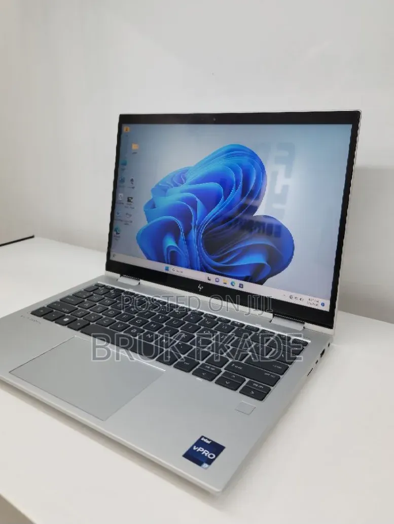 New Laptop HP EliteBook 830 16GB Intel Core i7 SSD 512GB