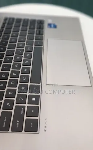 New Laptop HP ZBook 14 16GB Intel Core i7 SSD 512GB