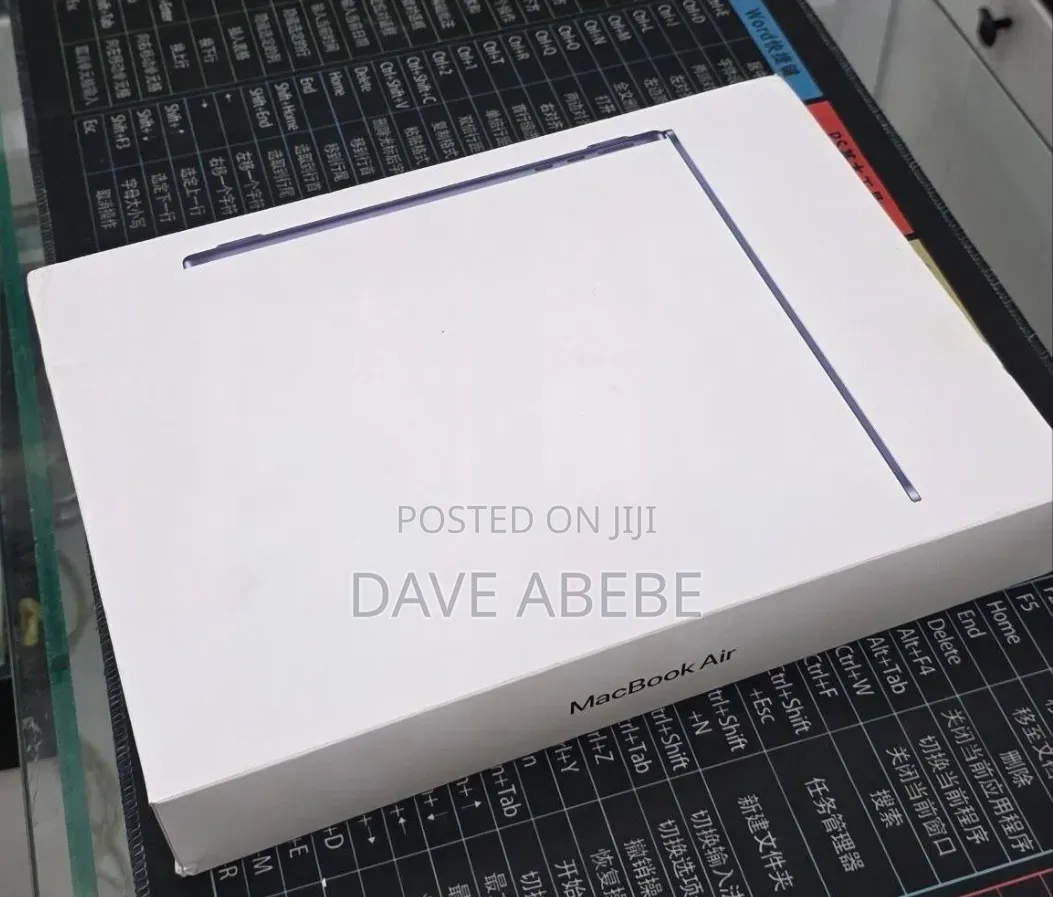 New Laptop Apple MacBook Air 2026 M5 13-inch 16GB Apple M5 SSD 512GB